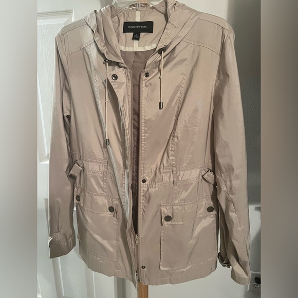 Jones New York Women's Light Tan Utility Jacket - Excellent Condition - Picture 1 of 9